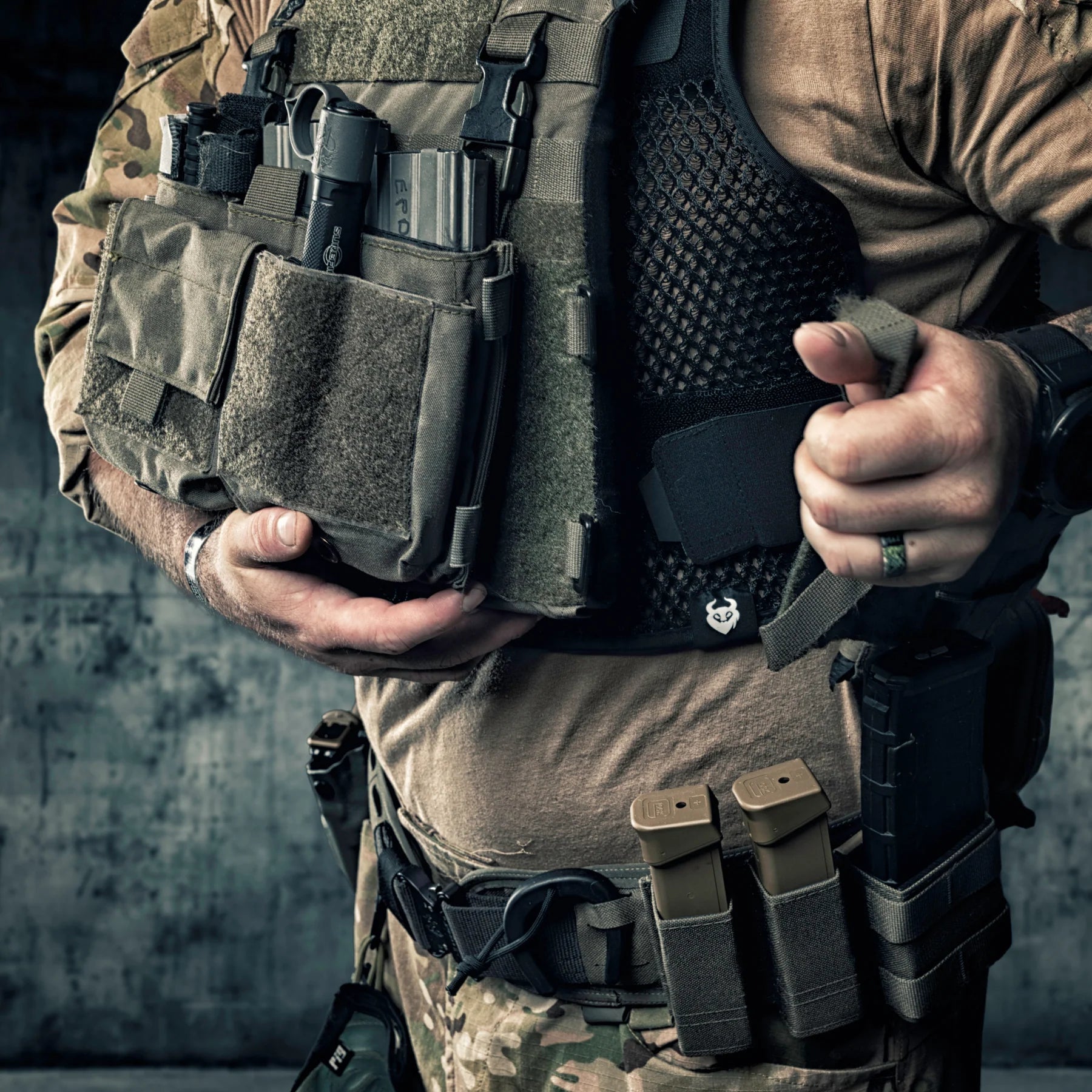 Gilet de ventilation MILITAUR réglable (unisexe)
