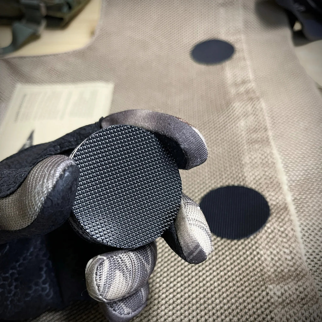 Fixations à crochet pour gilet de ventilation MILITAUR